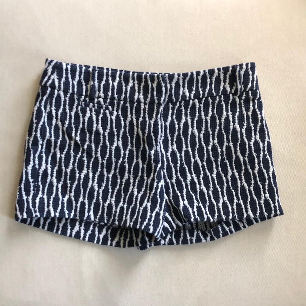 Loft Sz 2 shorts, navy and white